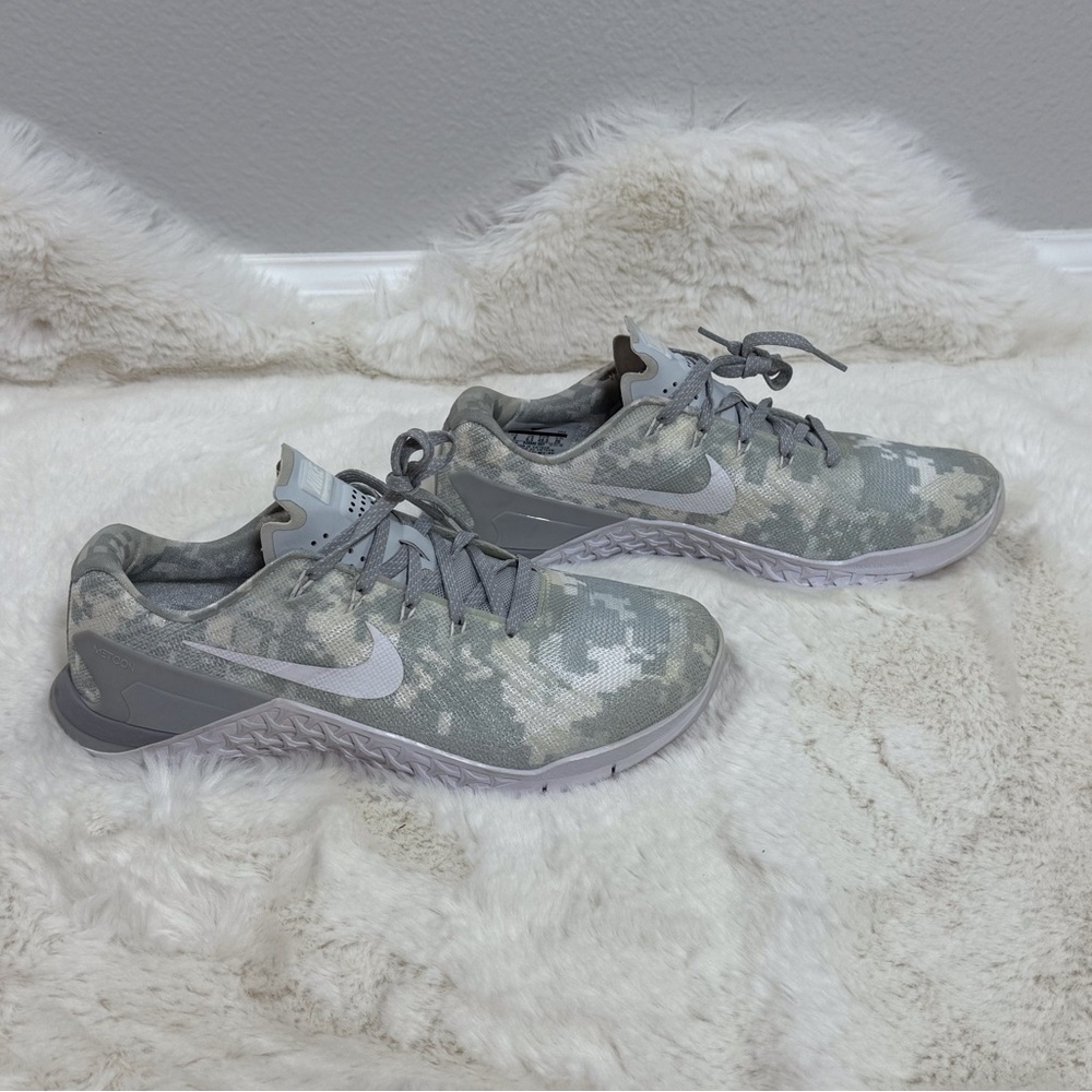 Nike Metcom 3 Gray Sneakers Gray Camo Athletic Shoes, Size 9.5
